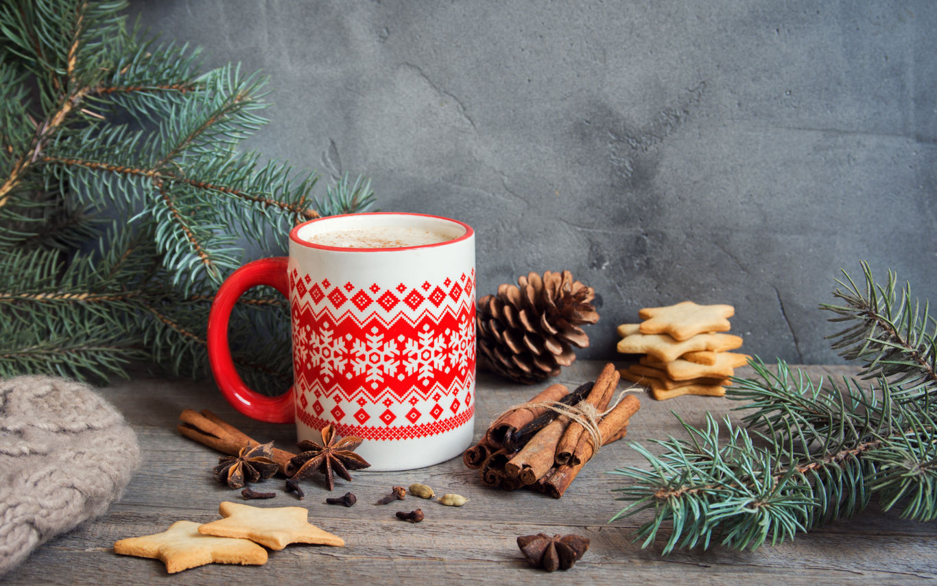 Julekrus, kager og gran