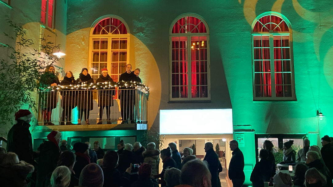 Julemusik i baggården på Hotel Randers