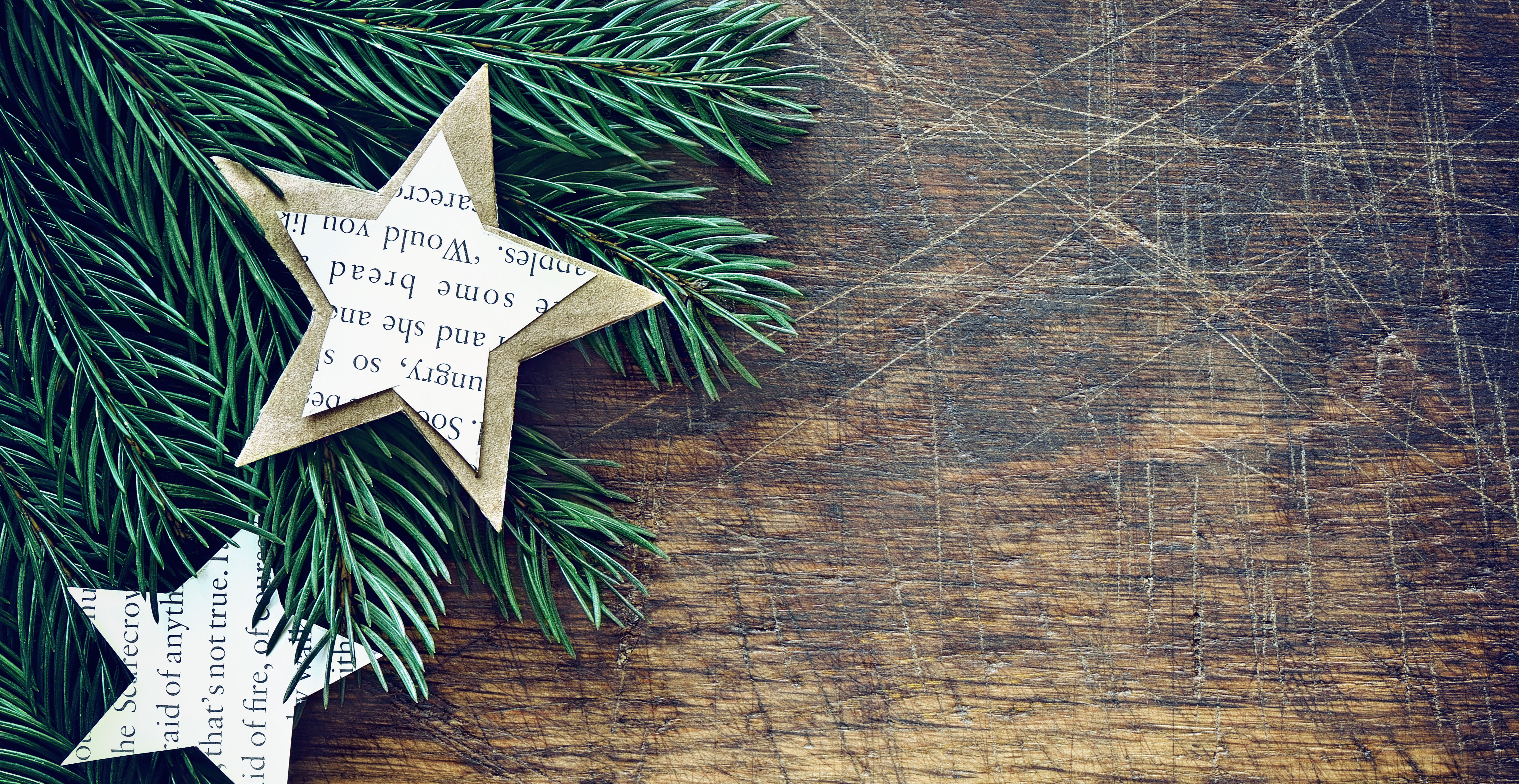 Stjerne lavet af gammel bog