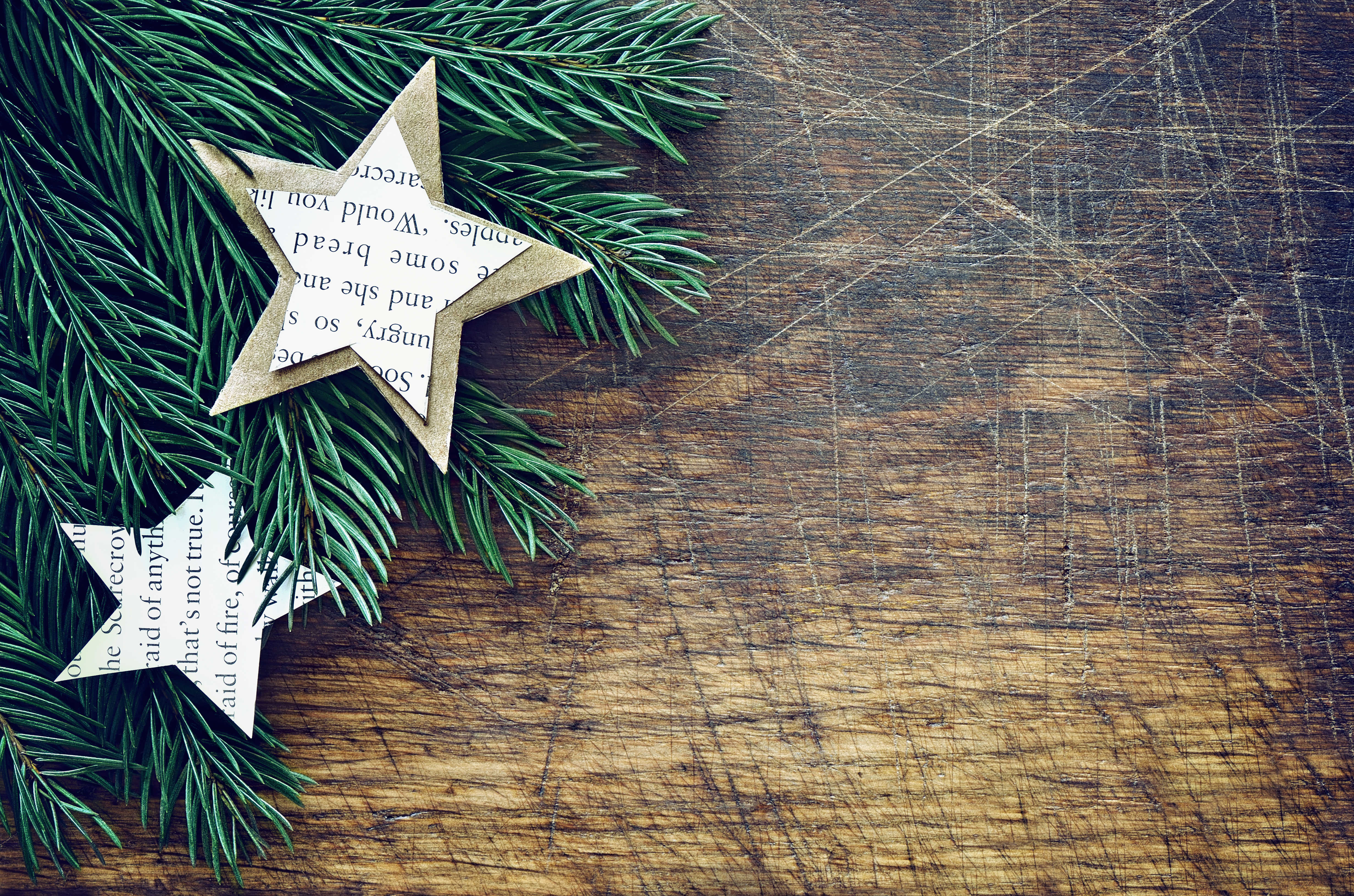 Stjerne lavet af gammel bog