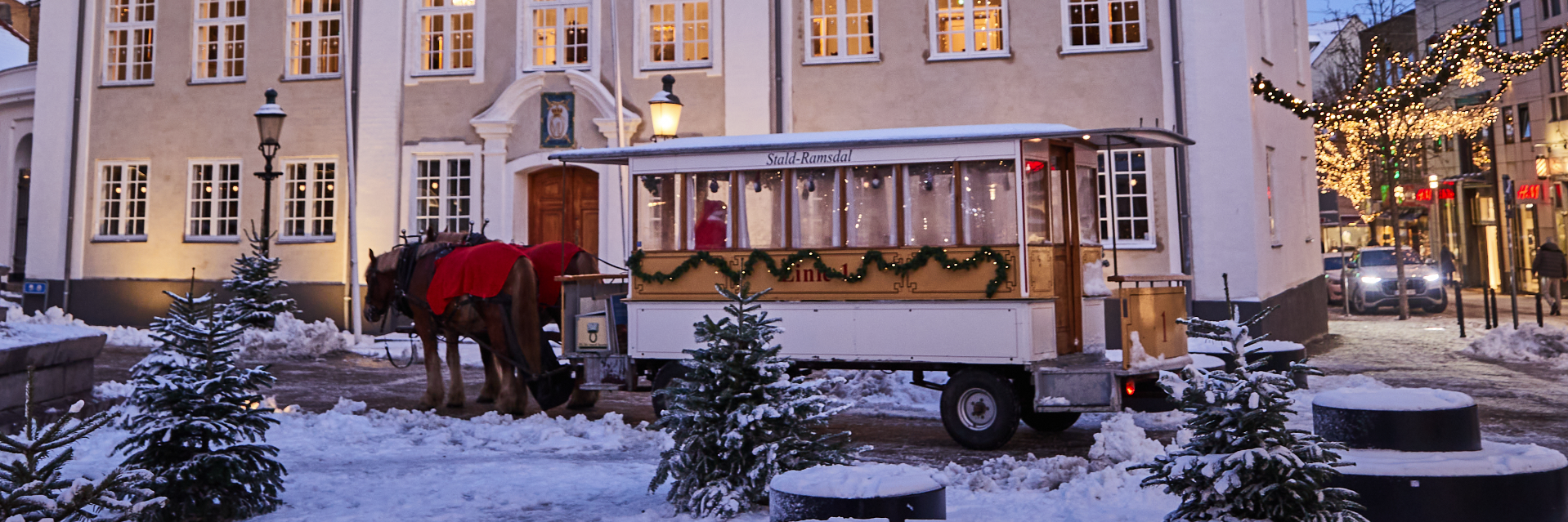 Julehestevognen på Rådhustorvet
