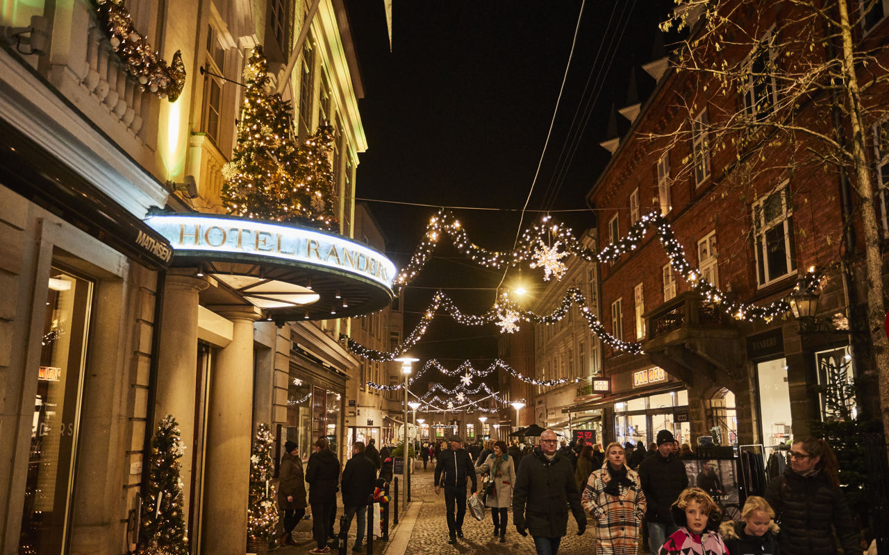 Julepynt på Hotel Randers og Torvegade