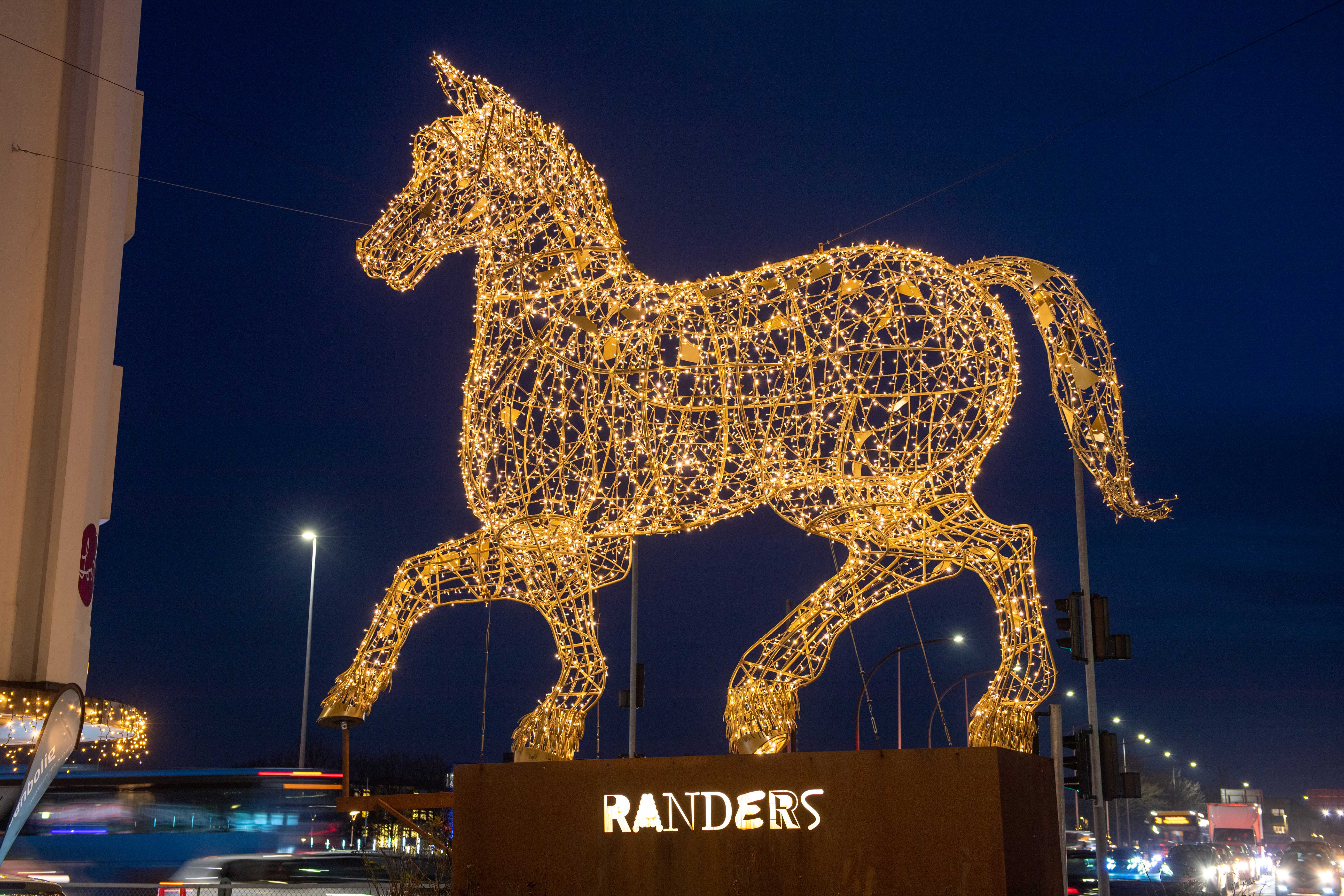 Den lysende hest ud for Randers Bro